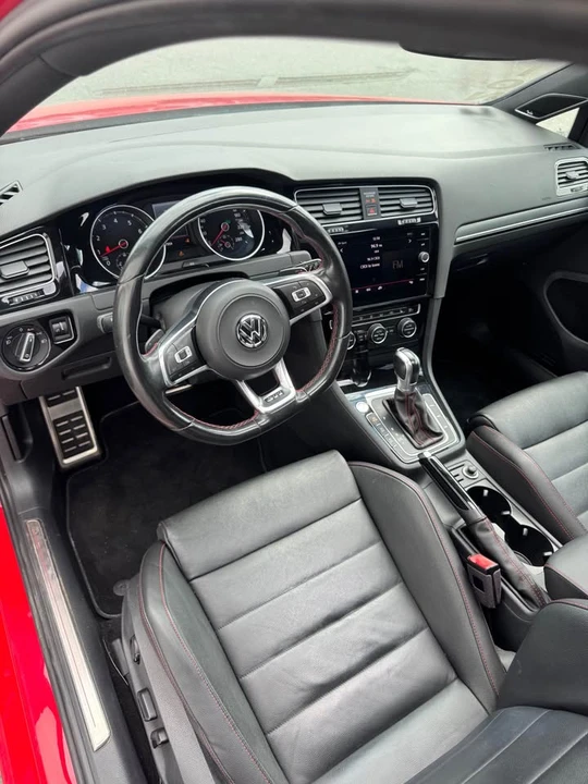 2018 Volkswagen GTI Mk7 - Image 4 of 5