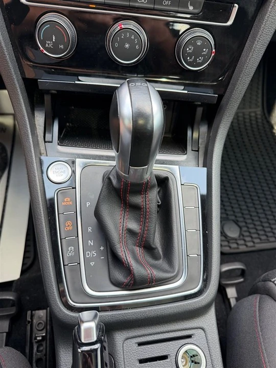2018 Volkswagen GTI Mk7 - Image 13 of 14