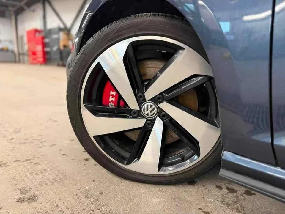 2018 Volkswagen GTI Mk7 - Image 8 of 20