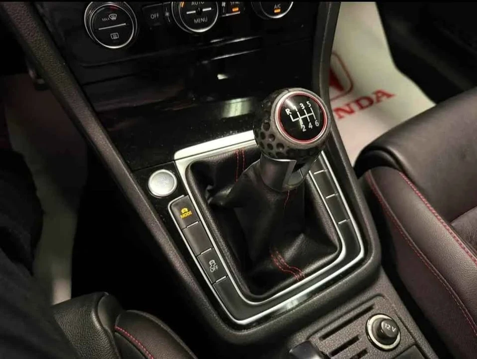 2018 Volkswagen GTI Mk7 - Image 11 of 20