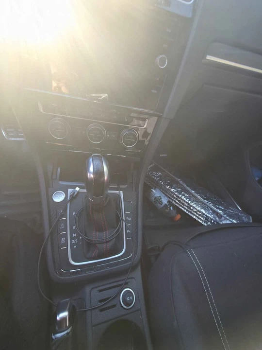 2018 Volkswagen GTI Mk7 - Image 9 of 13