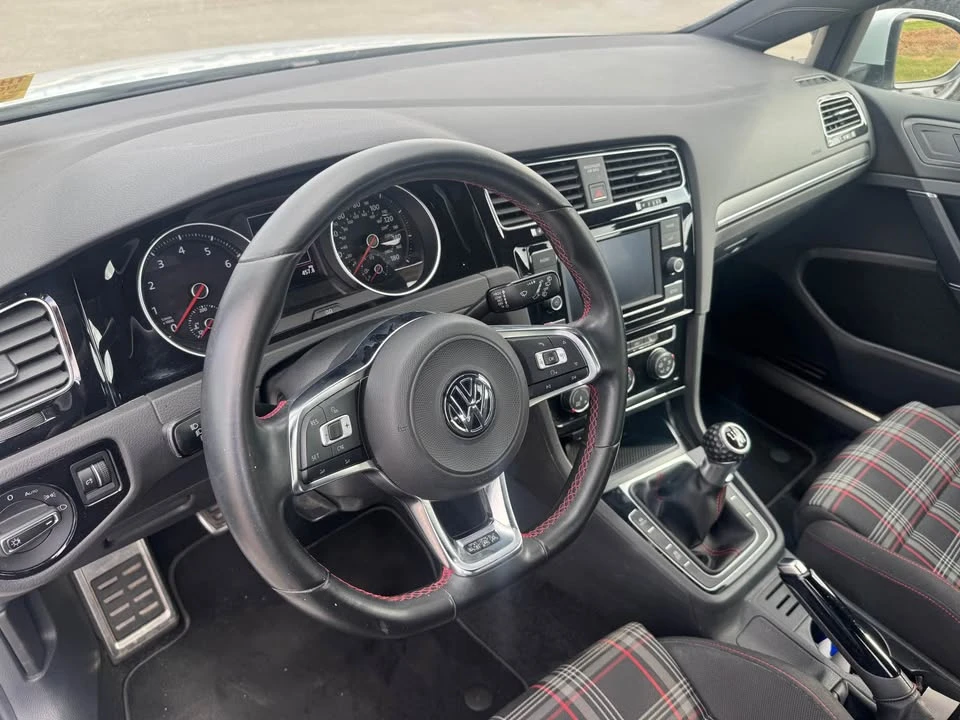 2018 Volkswagen GTI Mk7 - Image 5 of 10