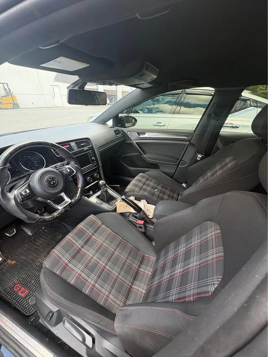 2018 Volkswagen GTI Mk7 - Image 9 of 14