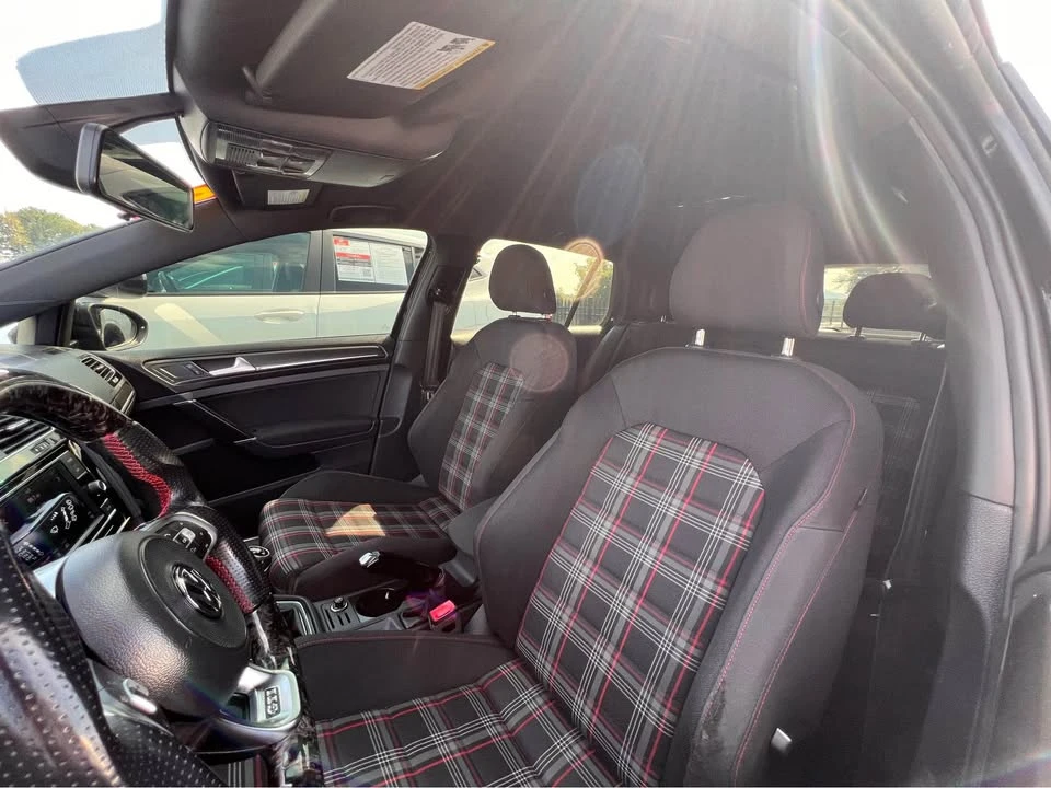 2018 Volkswagen GTI Mk7 - Image 6 of 7