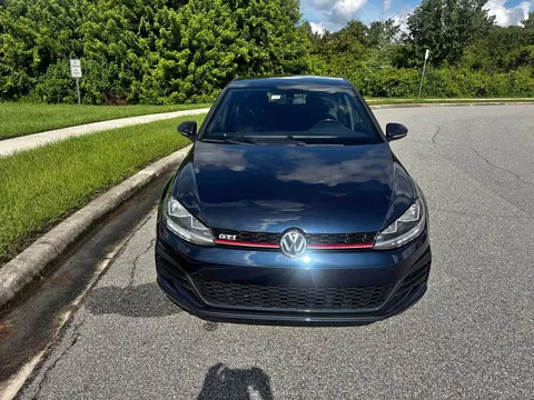 2018 Volkswagen Golf GTI SE Hatchback Sedan 4D