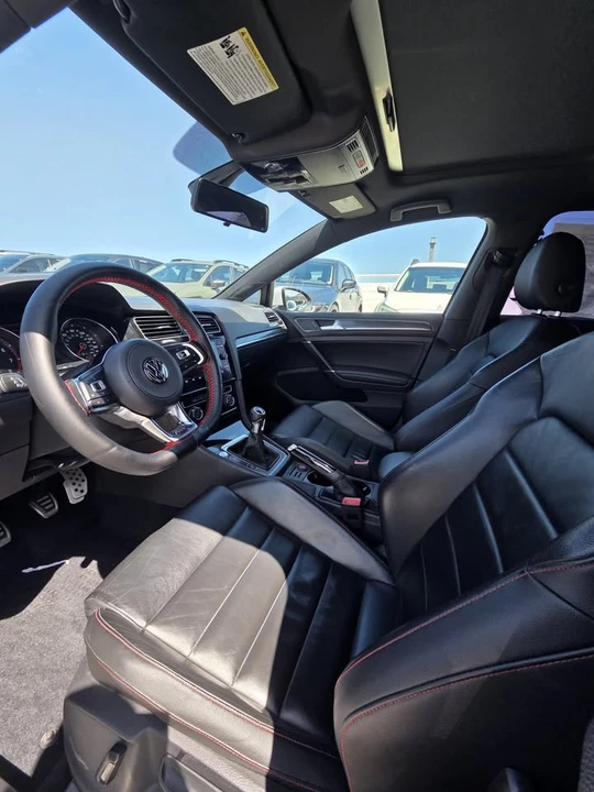 2018 Volkswagen GTI Mk7 - Image 7 of 14