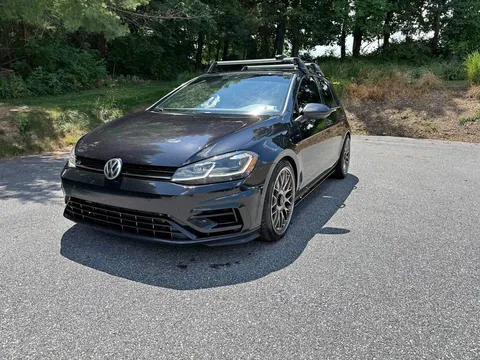 2018 Volkswagen Golf R 4Motion