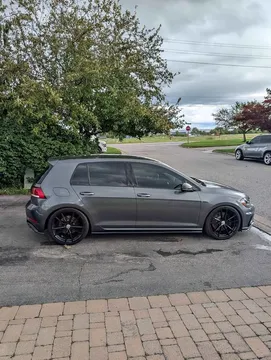 2018 Volkswagen Golf R Golf R