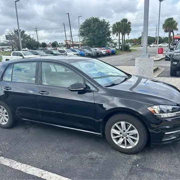 2018 Volkswagen Golf TSI S