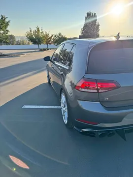 2018 Volkswagen Golf R