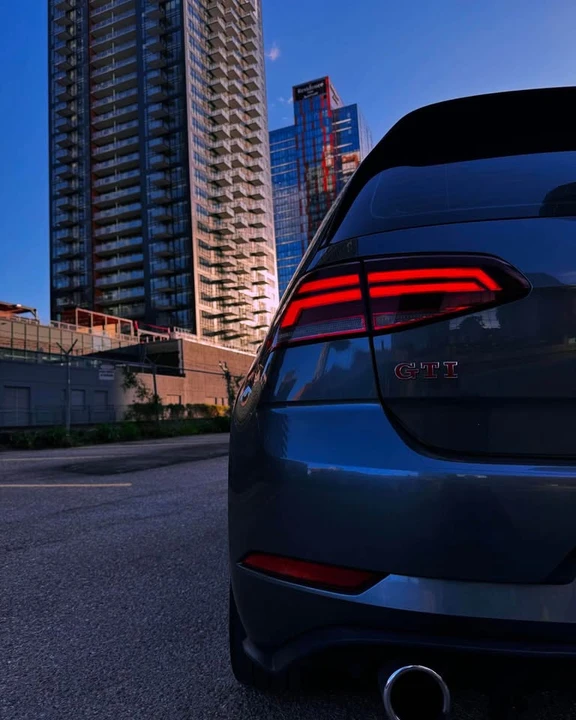 2018 Volkswagen GTI Mk7 - Image 2 of 7