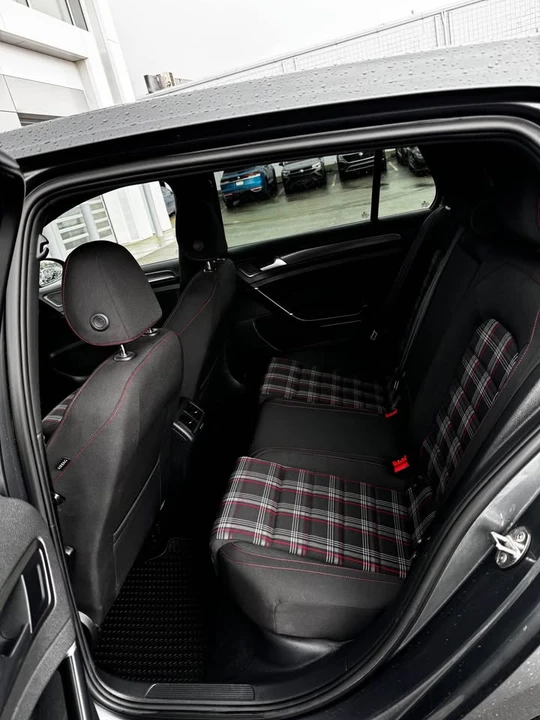 2018 Volkswagen GTI Mk7 - Image 6 of 7
