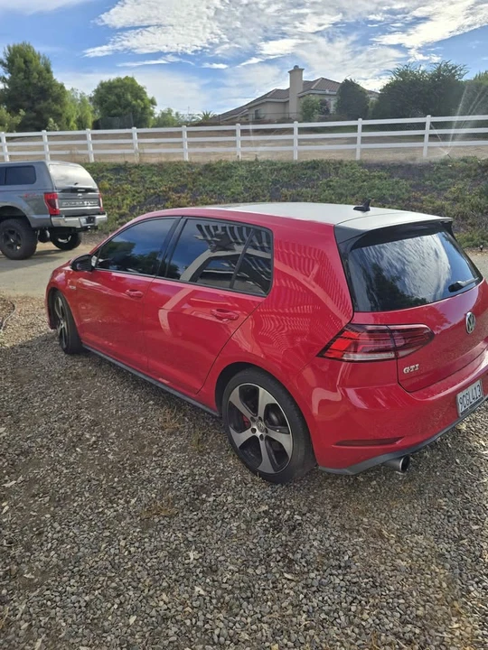 2018 Volkswagen GTI Mk7 - Image 4 of 5