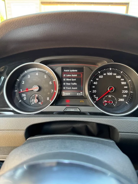2018 Volkswagen GTI Mk7 - Image 9 of 11