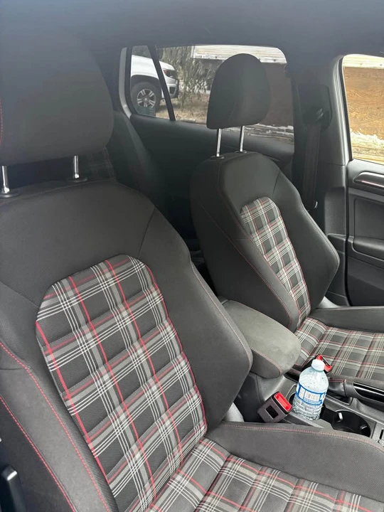 2018 Volkswagen GTI Mk7 - Image 9 of 12