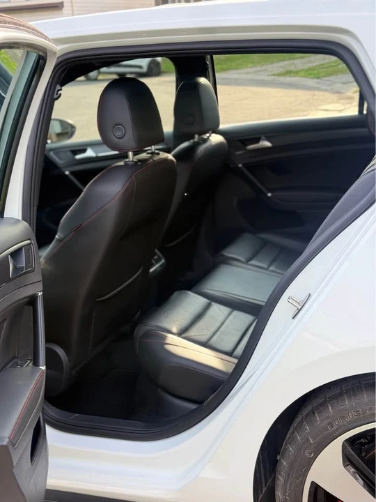 2018 Volkswagen GTI Mk7 - Image 12 of 20