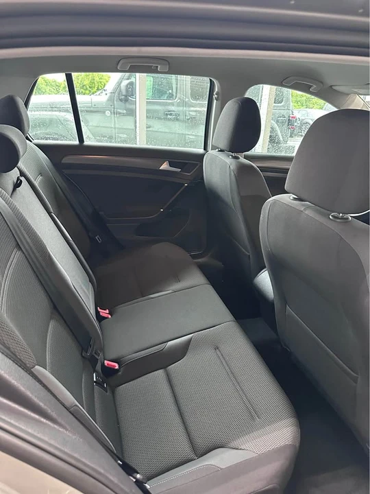 2018 Volkswagen GTI Mk7 - Image 6 of 7