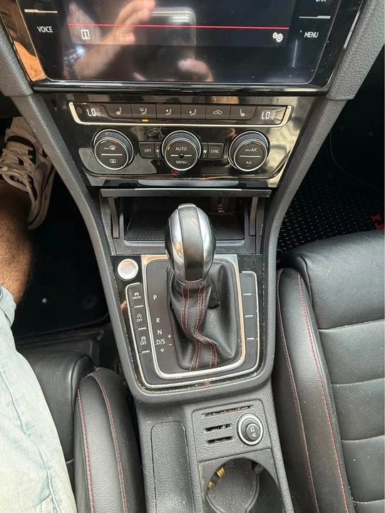 2018 Volkswagen GTI Mk7 - Image 13 of 17