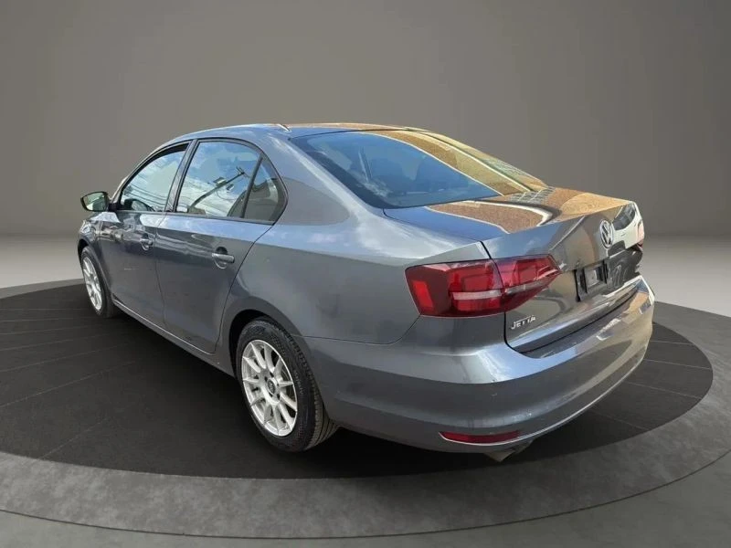 2018 Volkswagen A6 Jetta - Image 7 of 12
