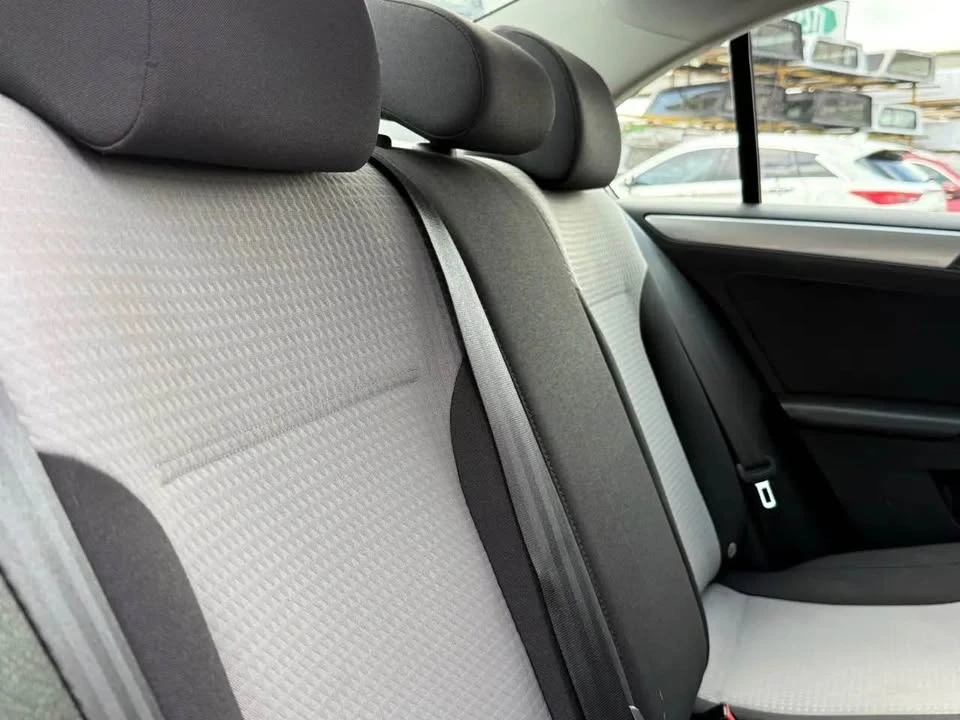 2018 Volkswagen A7 Jetta - Image 14 of 18
