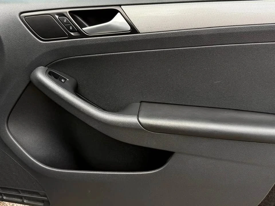2018 Volkswagen A7 Jetta - Image 11 of 18