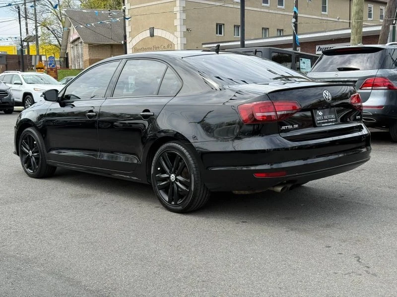 2018 Volkswagen A6 Jetta - Image 5 of 12