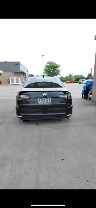 2018 Volkswagen A6 Jetta - Image 5 of 9