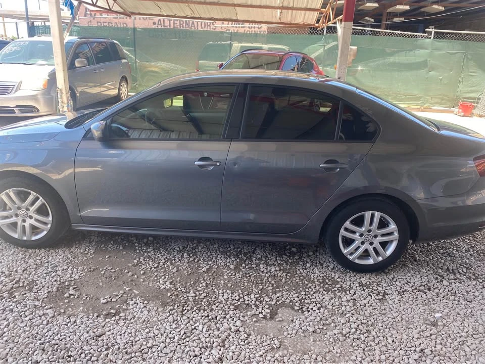2018 Volkswagen A6 Jetta - Image 3 of 12