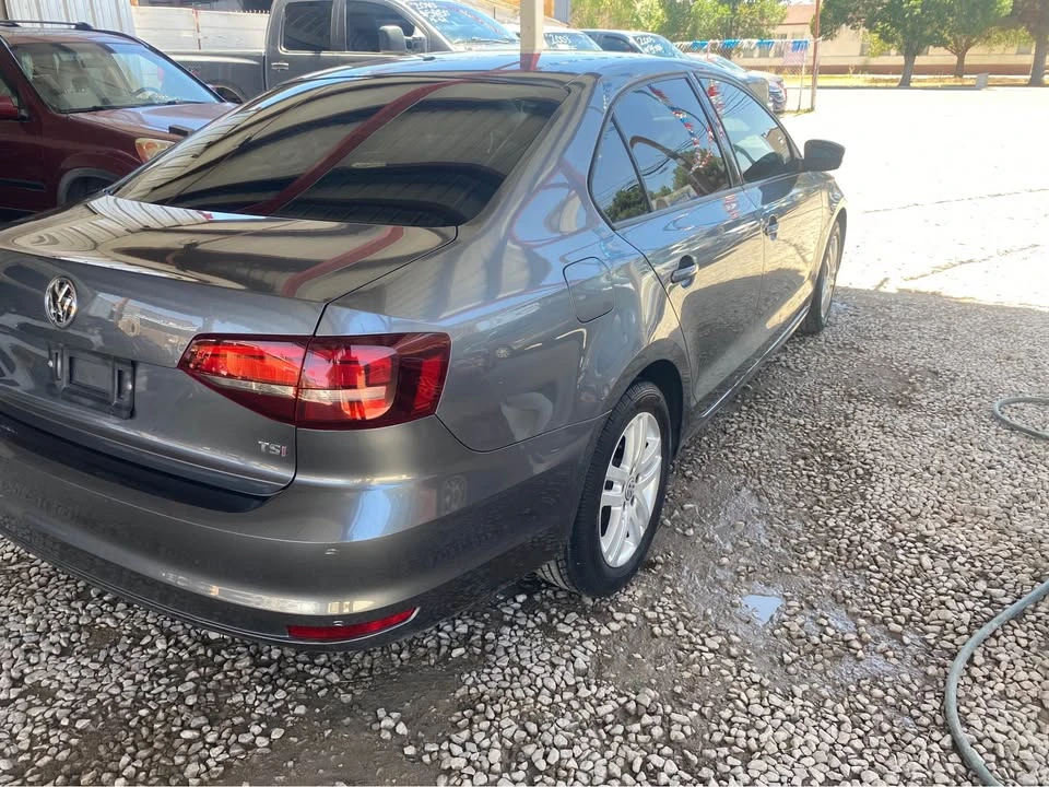 2018 Volkswagen A6 Jetta - Image 6 of 12
