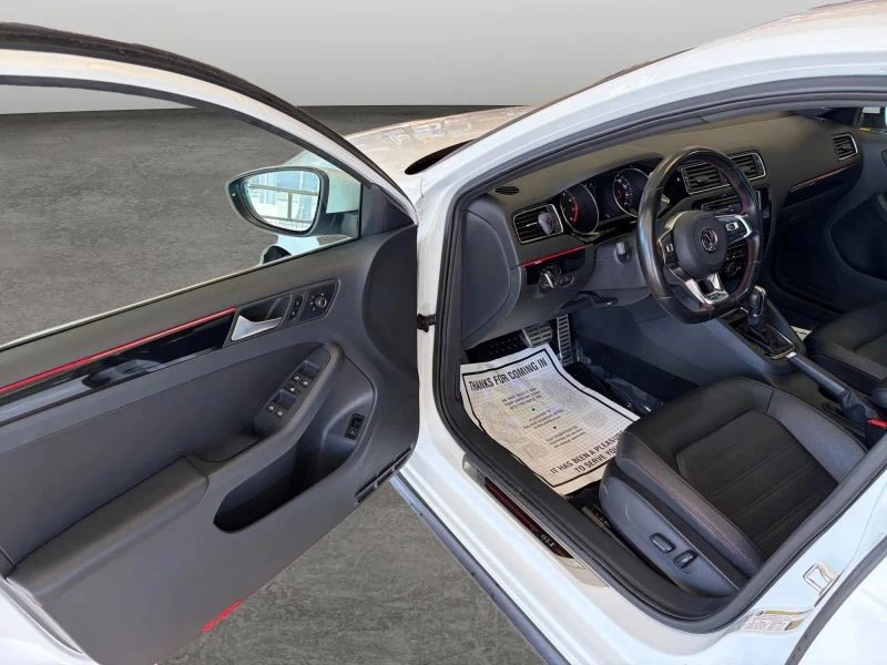2018 Volkswagen A7 Jetta - Image 9 of 12