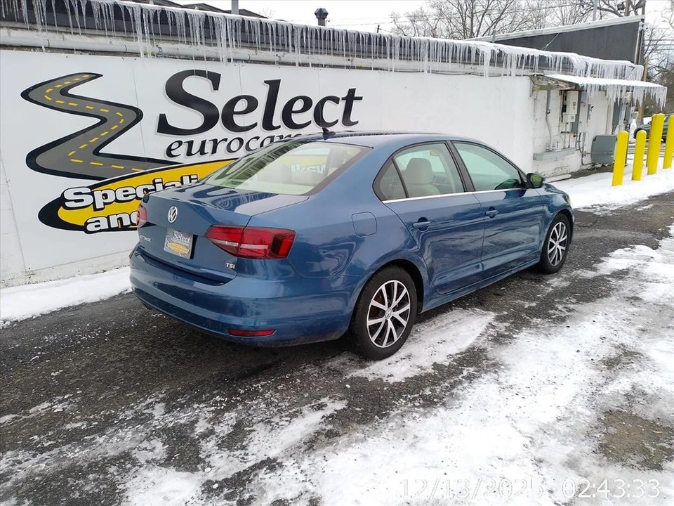 2018 Volkswagen A7 Jetta - Image 4 of 12