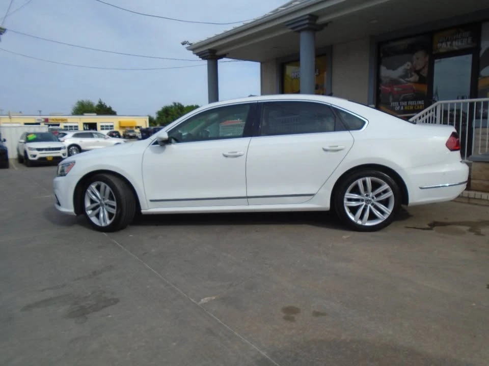 2018 Volkswagen Passat - Image 18 of 19