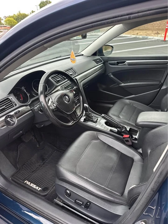 2018 Volkswagen Passat - Image 8 of 12