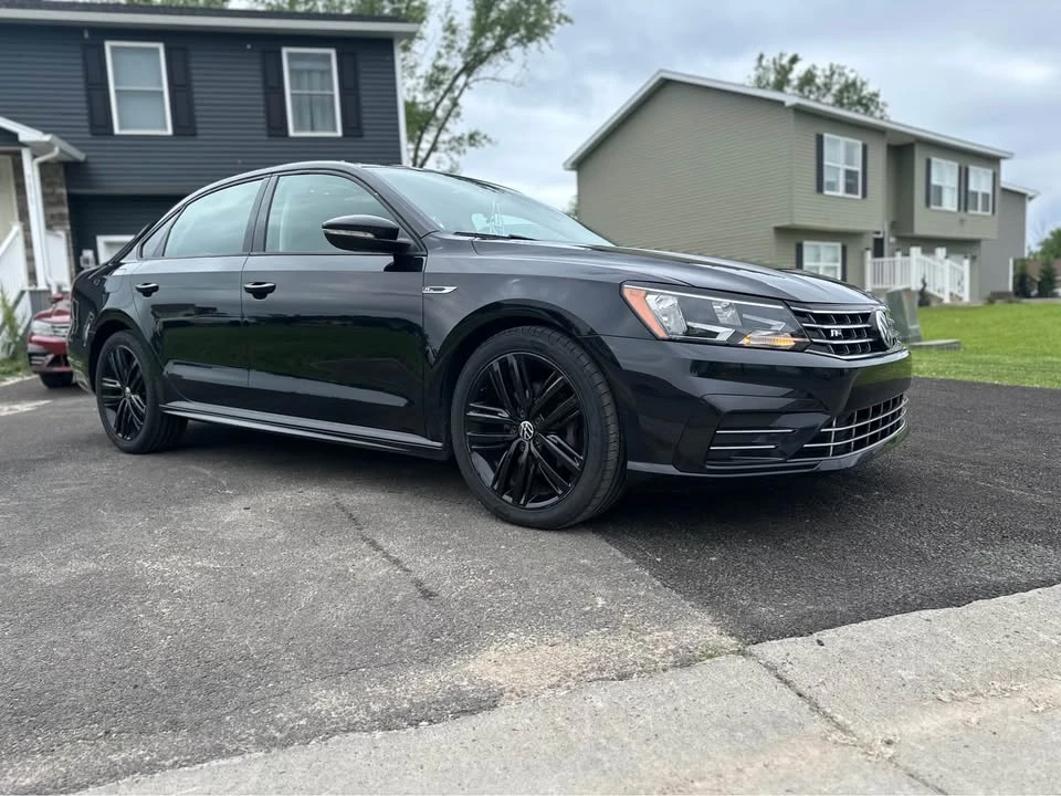 2018 Volkswagen Passat - Image 2 of 9