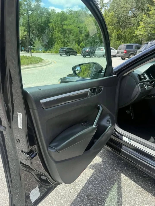 2018 Volkswagen Passat - Image 5 of 17