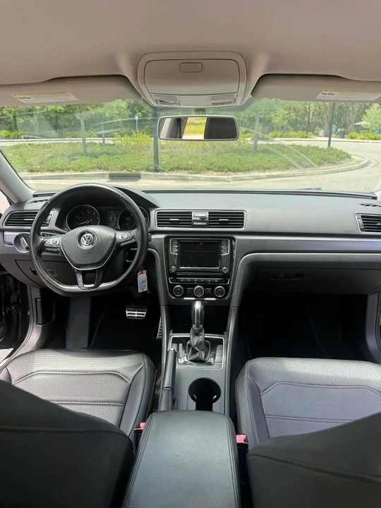 2018 Volkswagen Passat - Image 15 of 17