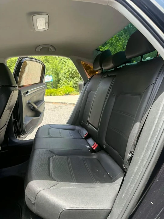 2018 Volkswagen Passat - Image 11 of 17
