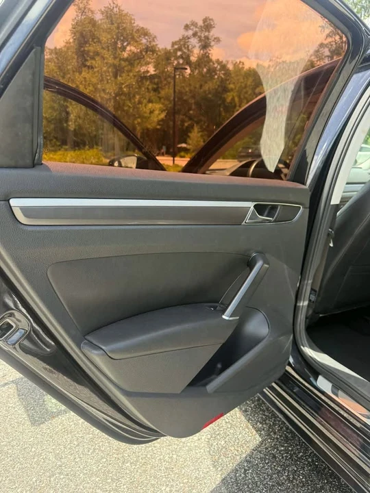 2018 Volkswagen Passat - Image 10 of 17