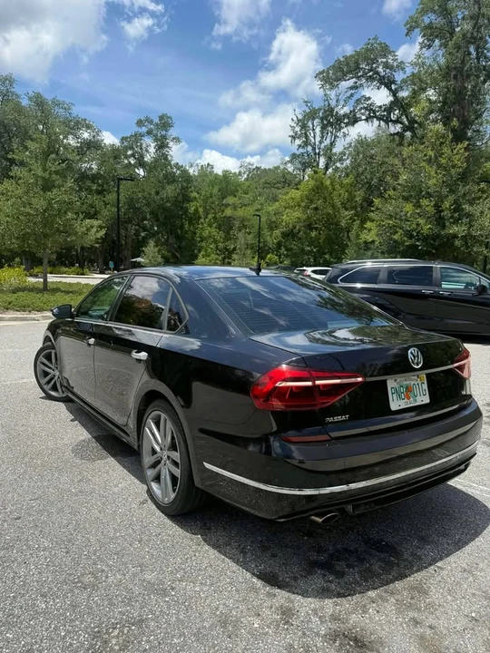 2018 Volkswagen Passat - Image 6 of 17