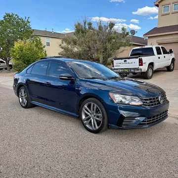 2018 Volkswagen Passat 2.0T R-Line