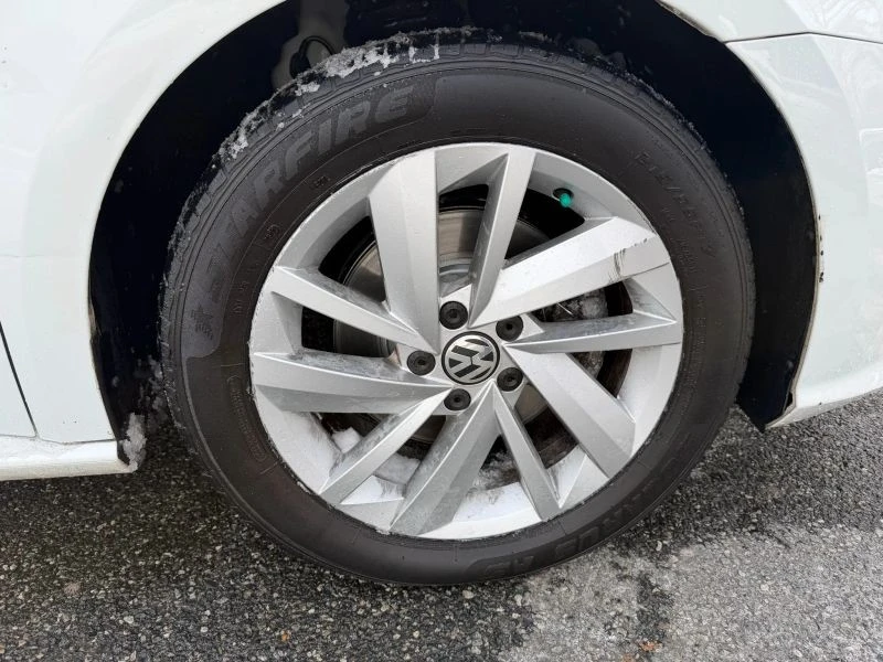 2018 Volkswagen Passat - Image 6 of 12