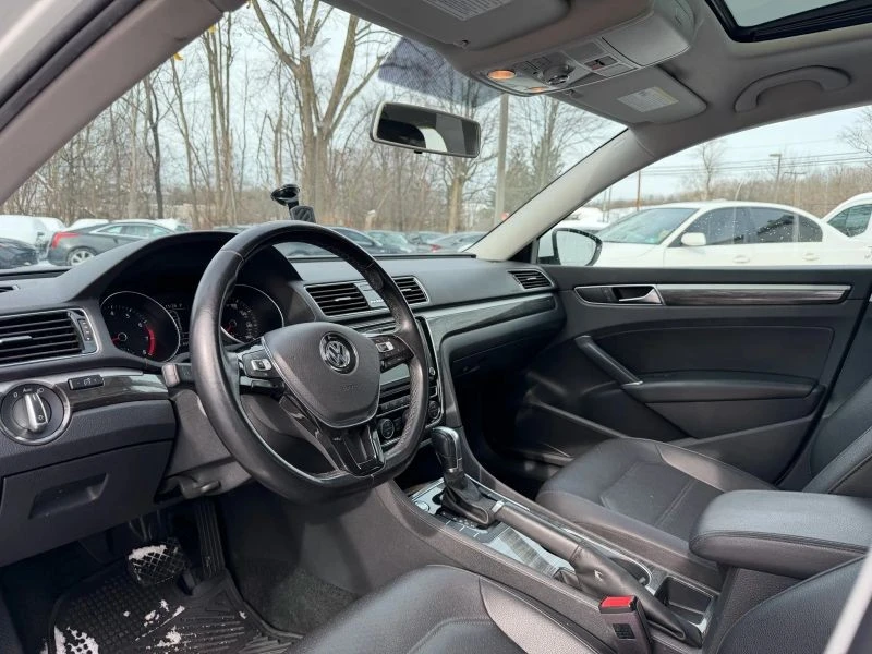 2018 Volkswagen Passat - Image 7 of 12