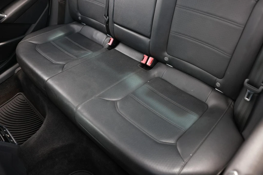2018 Volkswagen Passat - Image 10 of 21