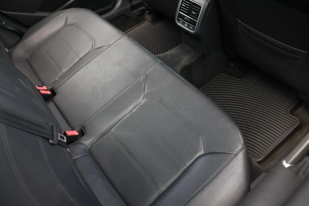 2018 Volkswagen Passat - Image 12 of 21