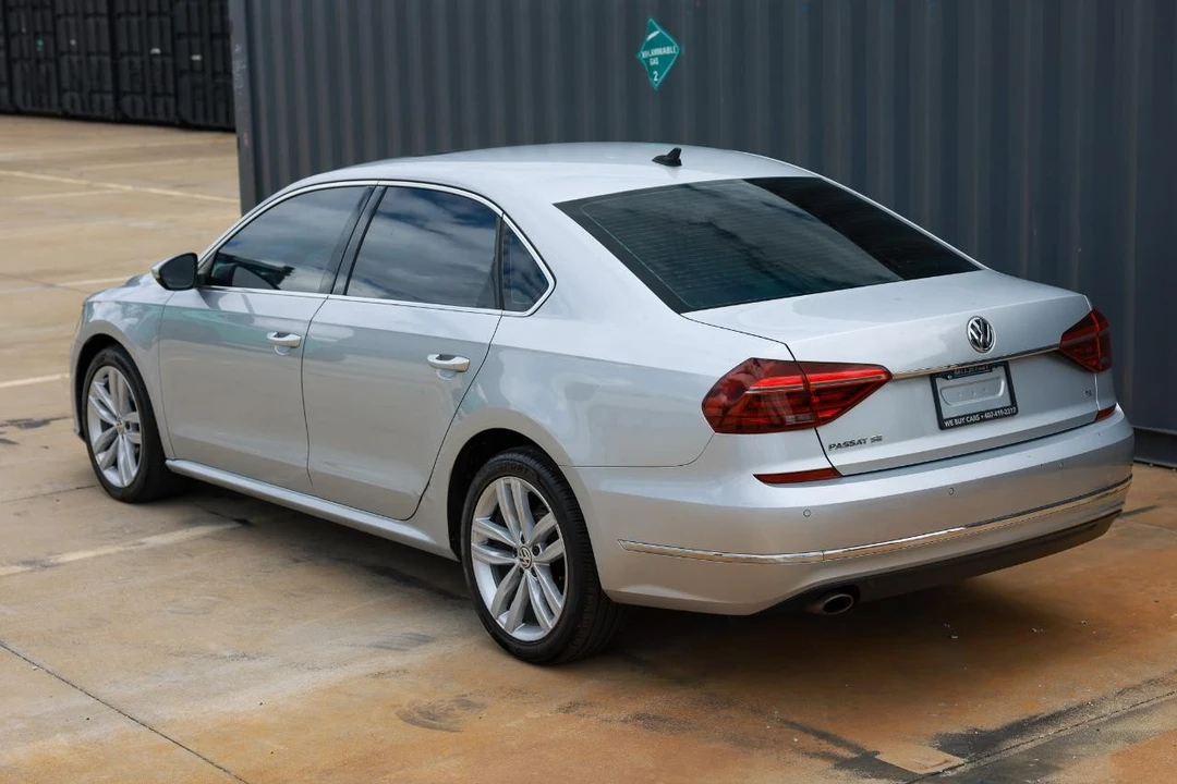 2018 Volkswagen Passat - Image 5 of 21