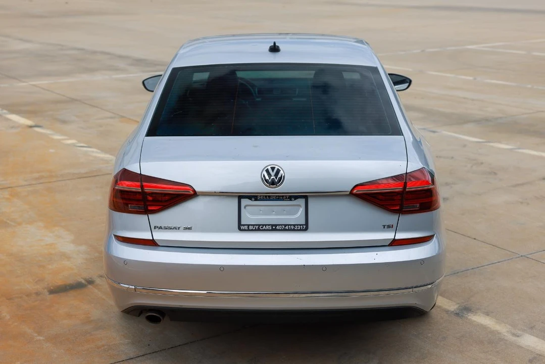 2018 Volkswagen Passat - Image 9 of 21
