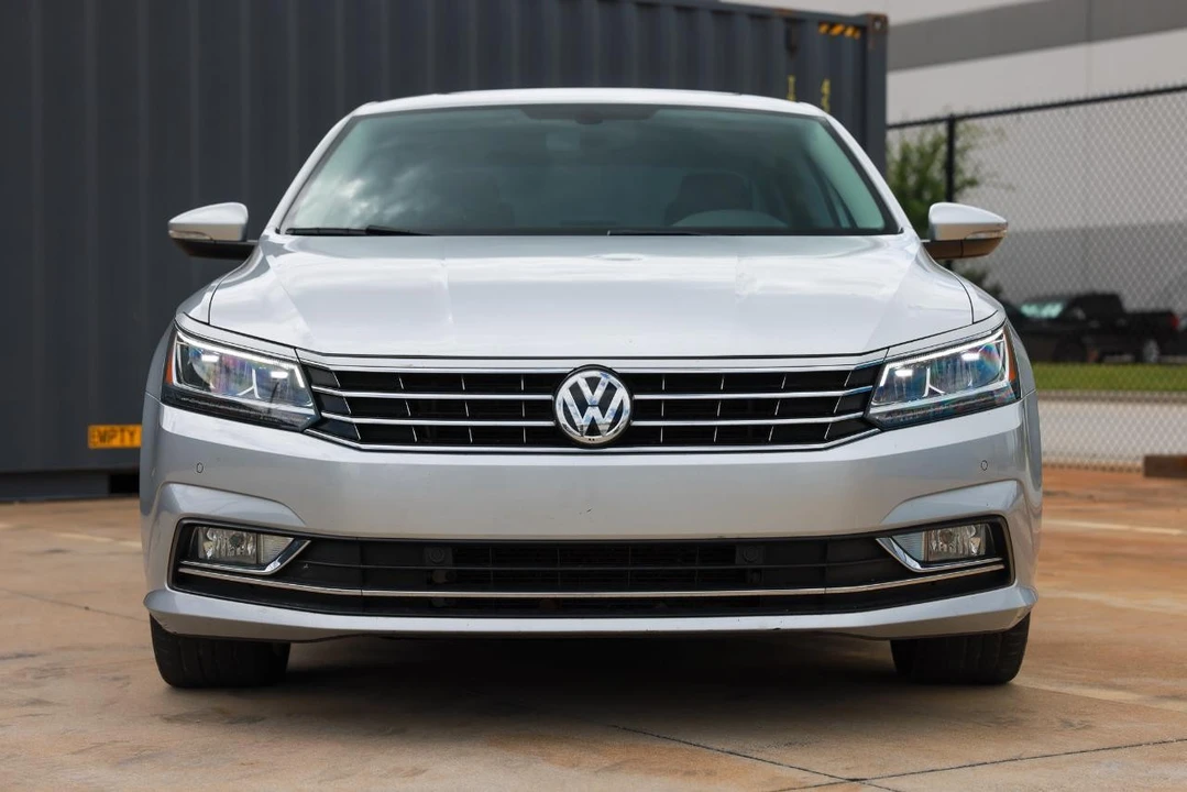 2018 Volkswagen Passat - Image 17 of 21