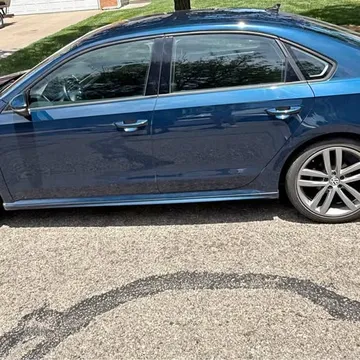 2018 Volkswagen Passat 2.0T SE R-Line Sedan