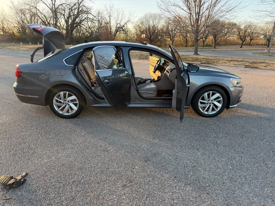 2018 Volkswagen Passat - Image 4 of 12