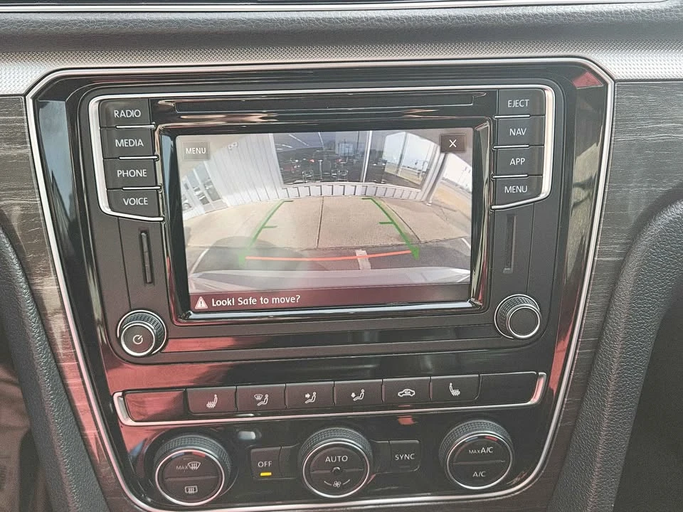 2018 Volkswagen Passat - Image 19 of 19